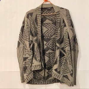 Sparkle And Fade Open Cardigan Knit Sweater Black Gray Medium Geometric Aztec